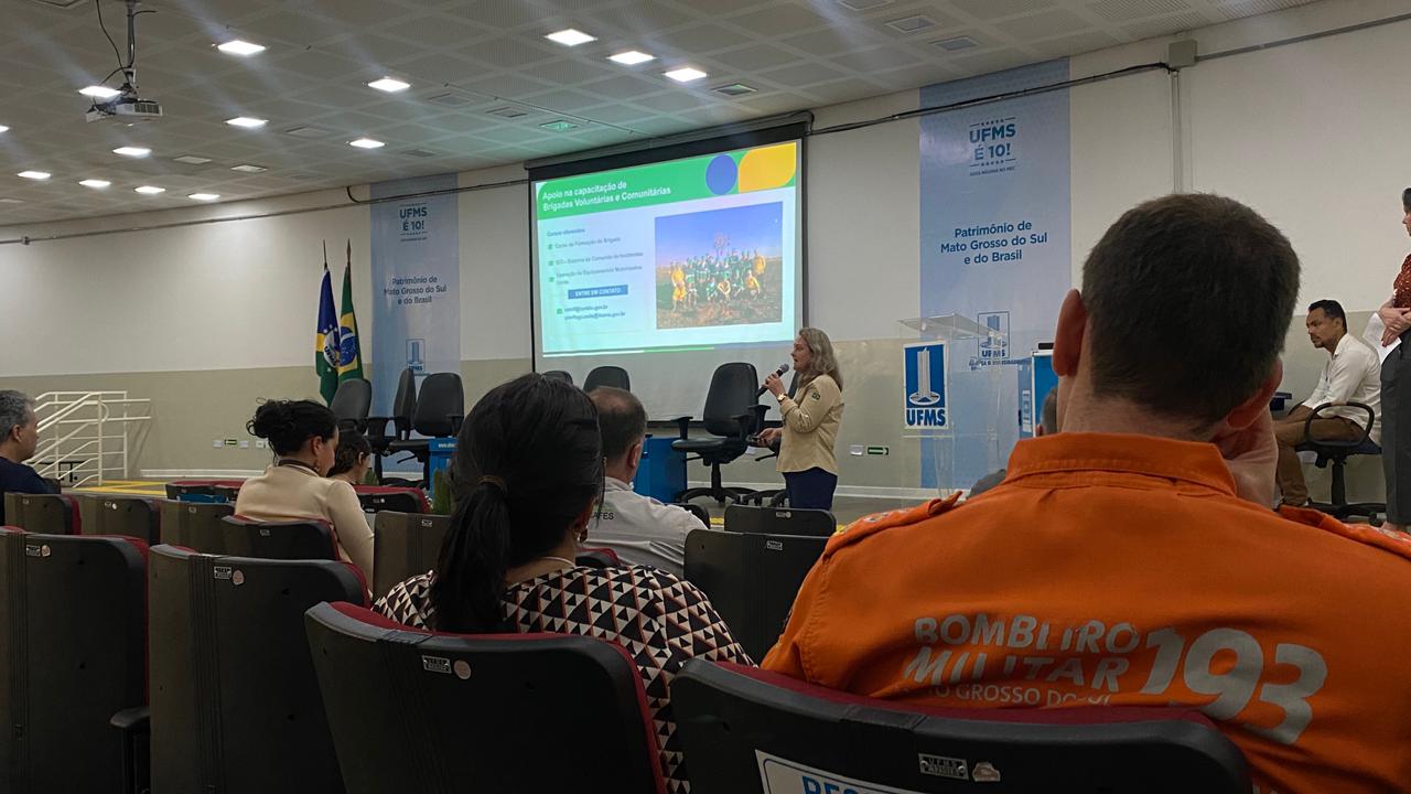 Adufms participa de diálogo regional sobre políticas públicas para enfrentamento das emergências climáticas